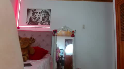 Tifanny online show from December 18, 2:18 am