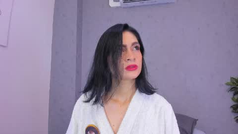 tiffany_mendez online show from April 22, 12:12 pm