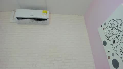 tiffany_mendez online show from September 16, 12:07 pm