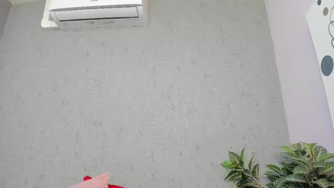 tiffany_mendez online show from March 25, 12:01 pm