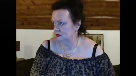 TiffanyMature online show from October 29, 5:58 pm