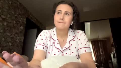 Emma online show from June 16, 4:11 pm