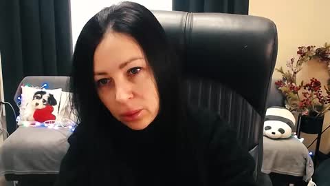 Luisa online show from February 2, 8:32 am