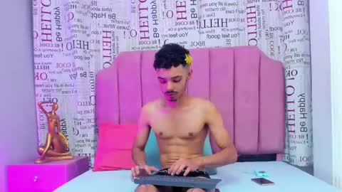 Snapshot of timothe_evans chatting on October 21, 11:41 pm Evans online show from October 21, 11:41 pm