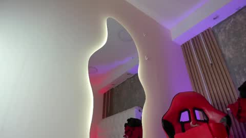 Timothy 21 years old online show from April 21, 1:42 am