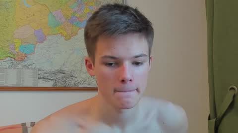 Snapshot of timytwinkboy chatting on December 18, 11:02 am Tim online show from December 18, 11:02 am