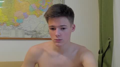 Snapshot of timytwinkboy chatting on January 31, 11:35 am Tim online show from January 31, 11:35 am