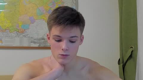 Snapshot of timytwinkboy chatting on January 29, 12:13 pm Tim online show from January 29, 12:13 pm