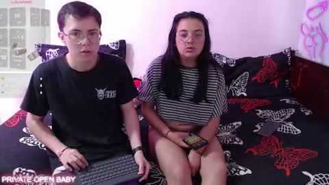 Snapshot of tina_n_charlie chatting on October 23, 3:57 pm Tina N Charlie online show from October 23, 3:57 pm