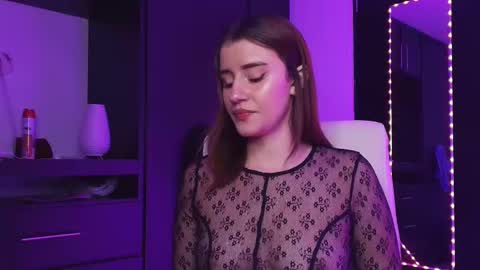 Tina  online show from March 20, 9:25 am