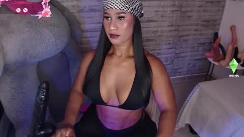 Tinna Goddess online show from February 27, 2:42 pm