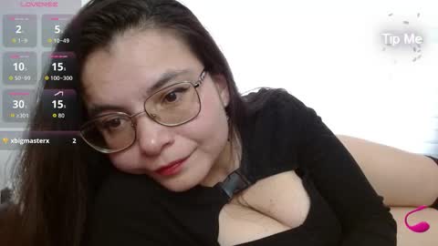 Tiny Caroline online show from December 1, 10:19 pm