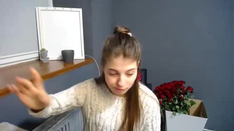Snapshot of tiny_felicity chatting on February 21, 8:29 am Gloria online show from February 21, 8:29 am