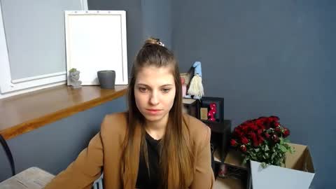 Snapshot of tiny_felicity chatting on February 24, 10:37 am Gloria online show from February 24, 10:37 am