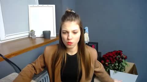 Snapshot of tiny_felicity chatting on February 24, 7:33 am Gloria online show from February 24, 7:33 am
