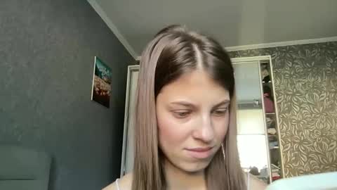 Snapshot of tiny_felicity chatting on September 22, 7:12 am Gloria online show from September 22, 7:12 am