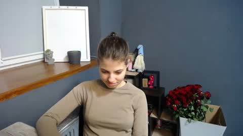 Snapshot of tiny_felicity chatting on February 22, 7:34 am Gloria online show from February 22, 7:34 am