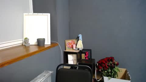 Snapshot of tiny_felicity chatting on February 25, 7:20 am Gloria online show from February 25, 7:20 am