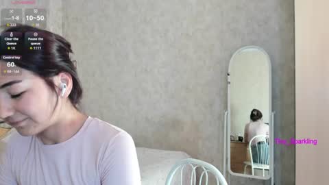 tiny_sparkling online show from July 19, 3:20 am