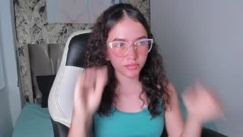 tinysophi online show from July 2, 2:44 pm
