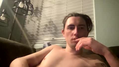 tlayne410 online show from December 20, 10:44 am