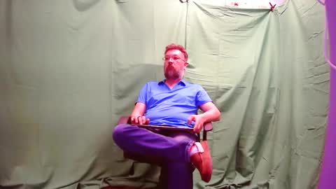 Snapshot of tmosmun chatting on October 21, 12:16 am Tim online show from October 21, 12:16 am