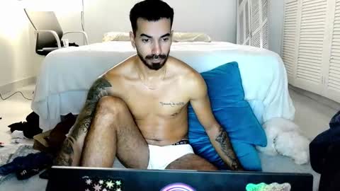 TAVO online show from February 24, 2:30 am