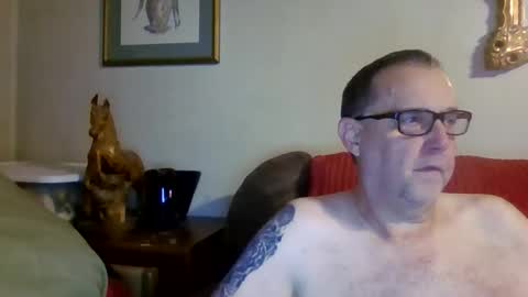 Vols online show from April 25, 12:35 am