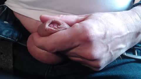 toekiss online show from December 3, 12:13 pm