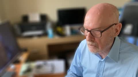 Snapshot of togbear chatting on February 26, 4:38 pm Togbear online show from February 26, 4:38 pm