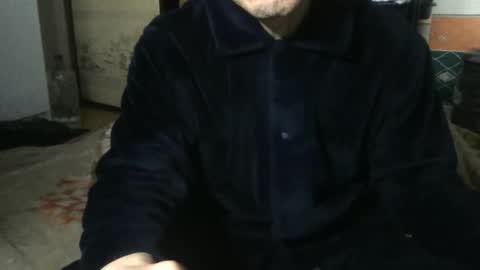 small man online show from January 7, 1:43 am