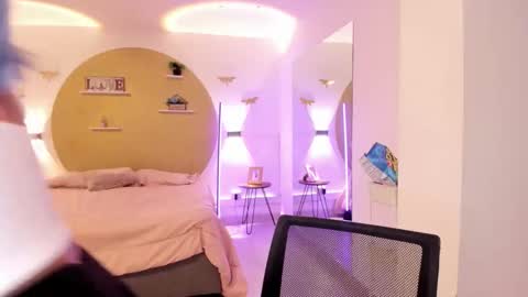 Tokyo  online show from November 4, 4:03 am