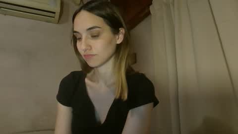 Flor online show from October 14, 10:02 pm