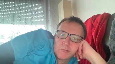 Tom online show from March 2, 4:32 pm