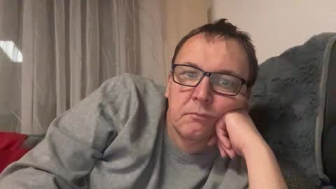 Tom online show from November 26, 3:53 pm