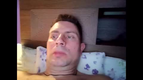 tom_horny84 online show from January 18, 10:41 pm