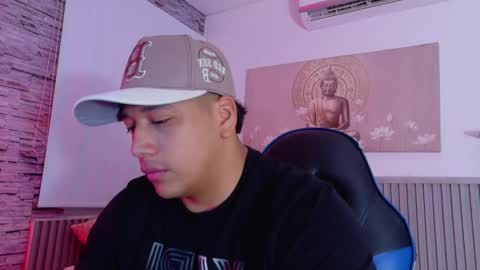 Tom muscle1 online show from April 21, 12:01 pm