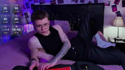 tomas_norton online show from May 16, 8:40 pm