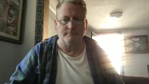 Hola online show from January 10, 6:06 pm