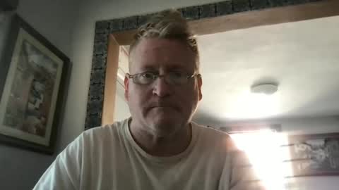 Hola online show from February 10, 6:03 pm