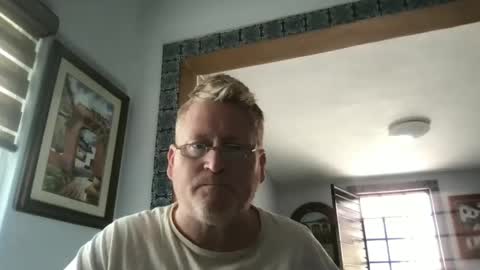 Hola online show from February 11, 9:14 pm