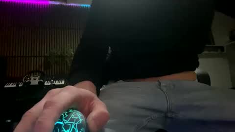 tommit84 online show from March 10, 4:17 am