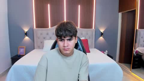 Tommy  online show from November 20, 3:49 am