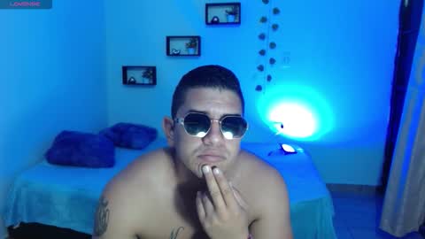 tommy_2456 online show from January 11, 5:13 am