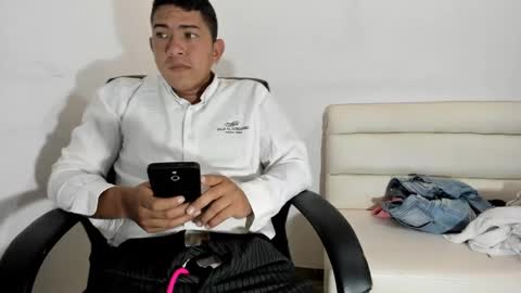 tommy_2456 online show from January 7, 1:17 am