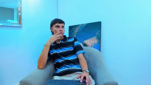 Tommy  Scott online show from November 10, 12:52 pm