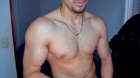 Twitter BreddTommy IG tommy bredd online show from November 24, 8:07 pm