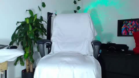 tommy online show from December 11, 2:09 am