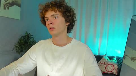 Snapshot of tommy_jamm chatting on September 29, 2:05 pm Tommy online show from September 29, 2:05 pm