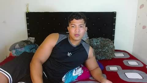 tommy and merida online show from April 19, 4:02 am